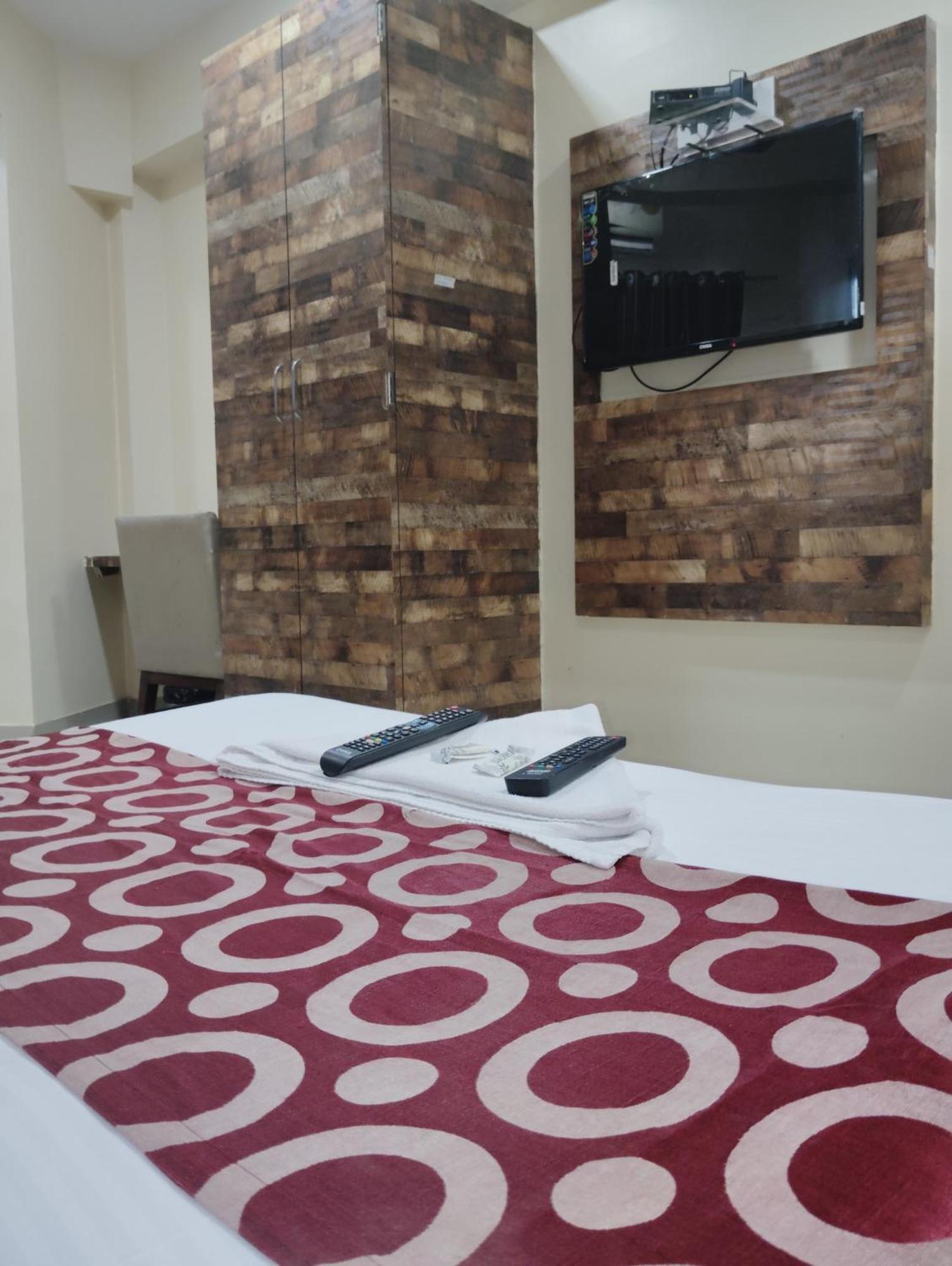 Hotel Golden Park Near Nesco Mumbai Luaran gambar